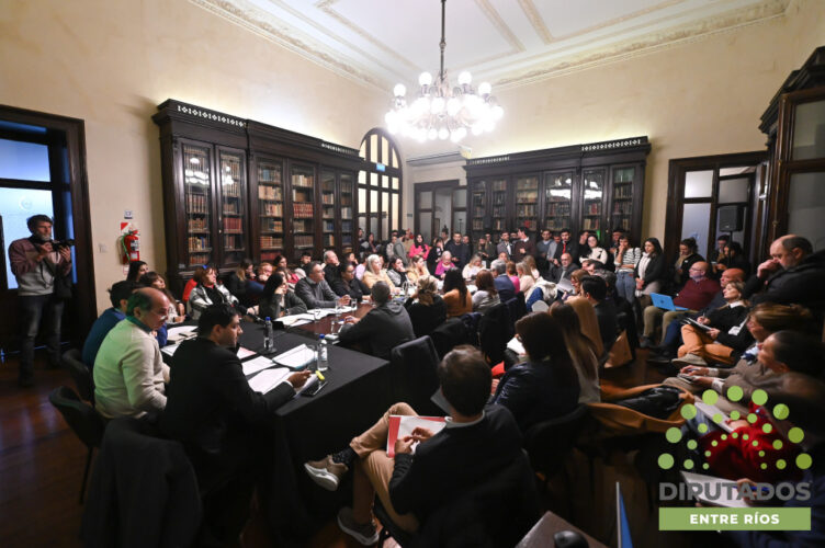 AHORA