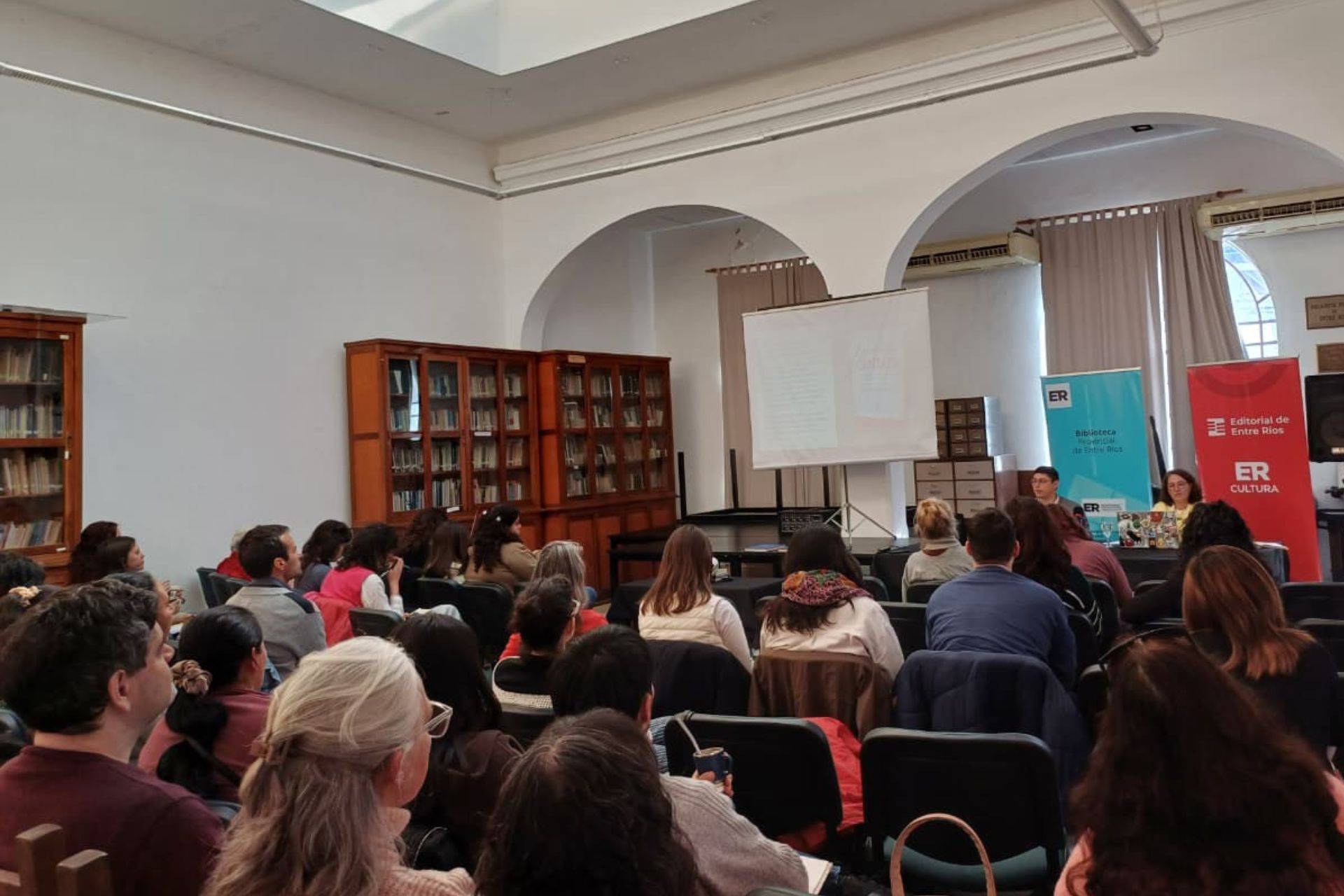 Con más de 200 inscriptos, comenzó el ciclo sobre Literaturas Escritas en Entre Ríos
