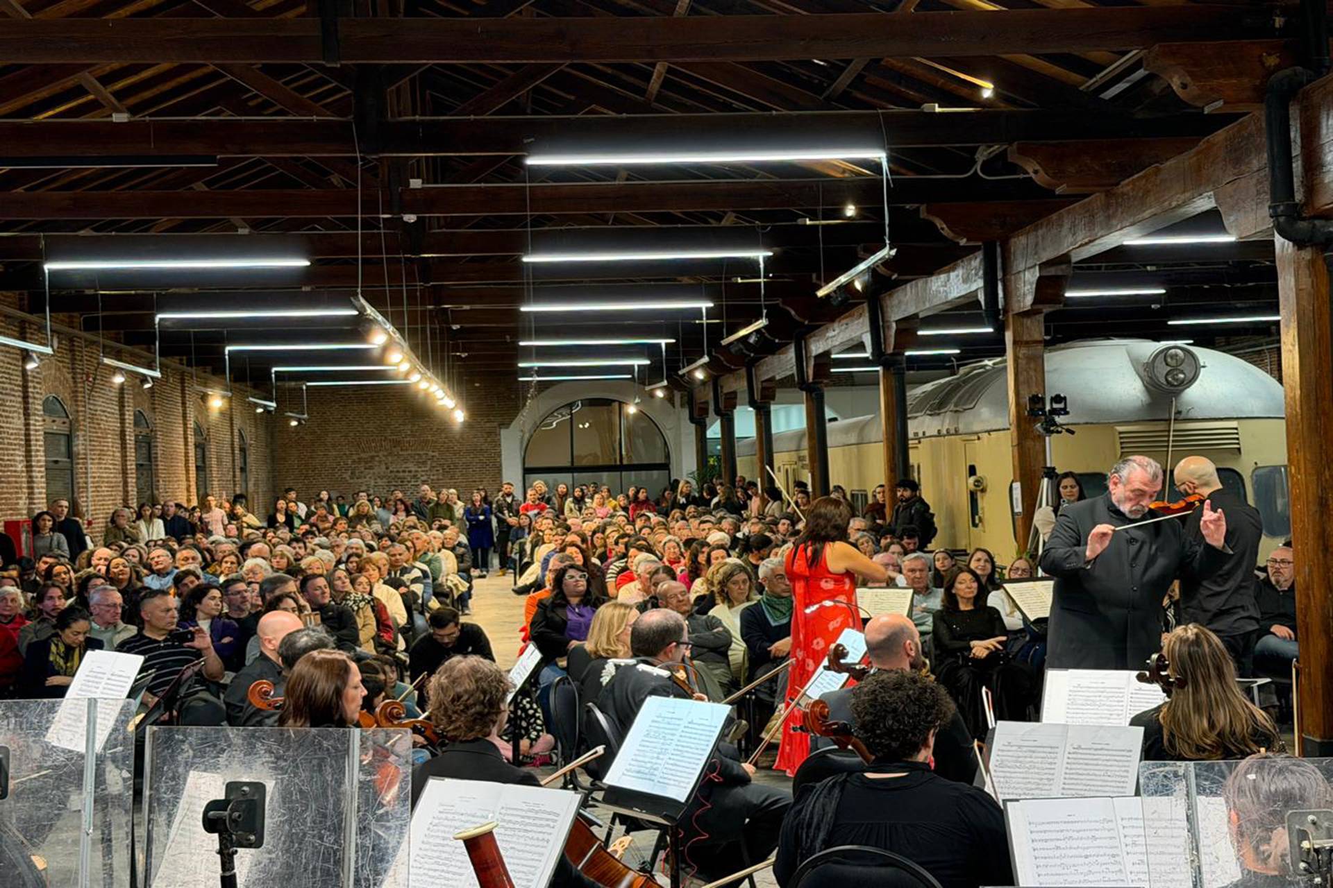 Más de 700 personas acompañaron la presentación de la Orquesta Sinfónica en Paraná