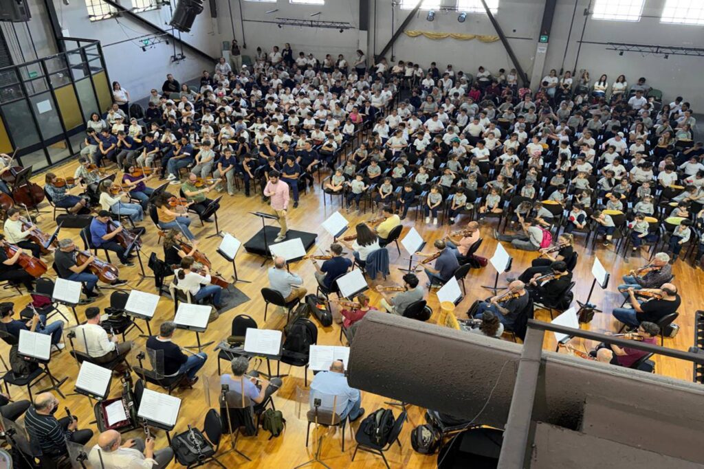 Más de 6.000 estudiantes participaron del cierre del ciclo 2026 de "A Toda Orquesta"