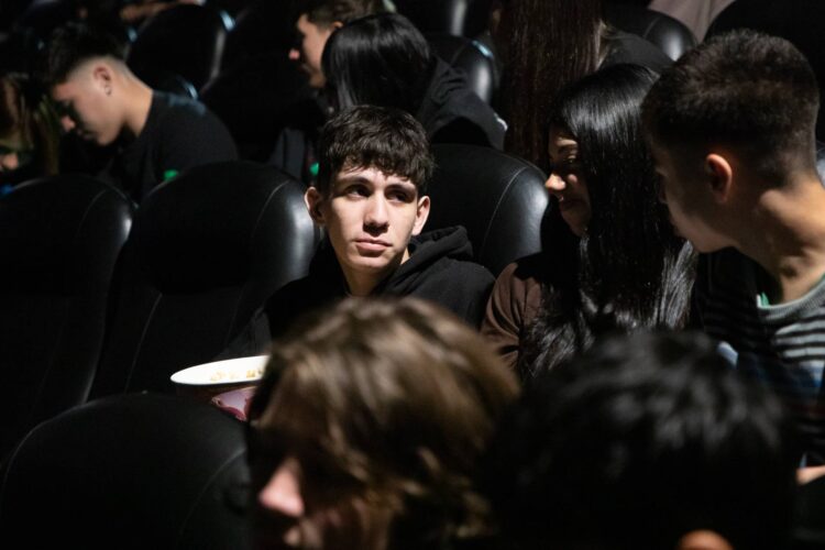 Camino al FICER: proyectan la película “Rinoceronte” para estudiantes secundarios entrerrianos
